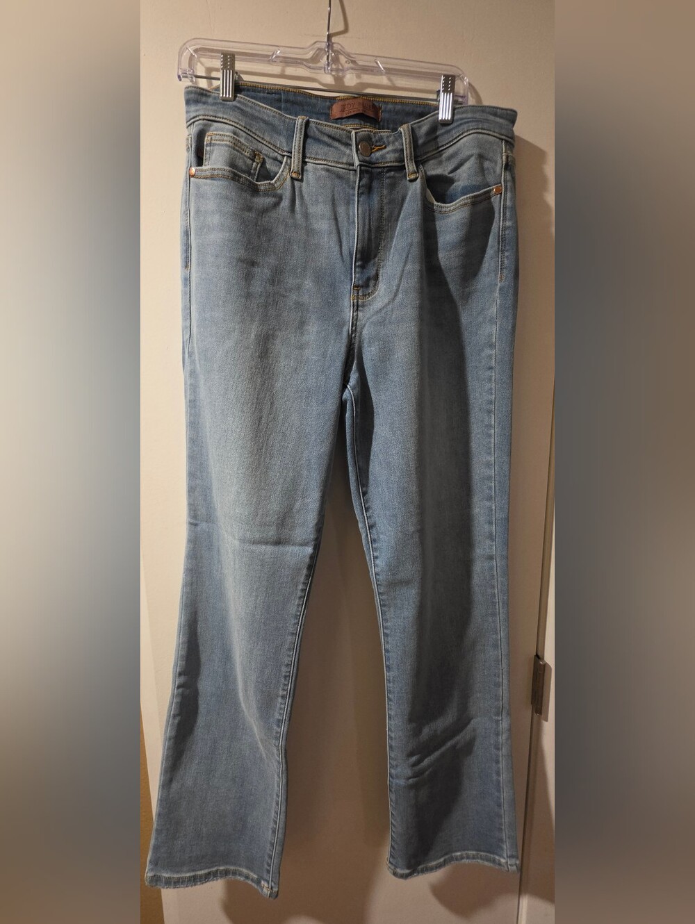 Judy Blue Straight Leg Jeans Medium Wash Stretch Denim 13/31 JB82562MD